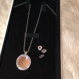 Pandora locket chain w/ 3 charms
